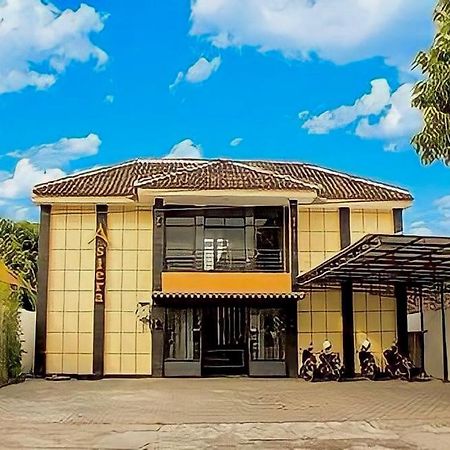 Penginapan Asiera Banyuwangi  Luaran gambar