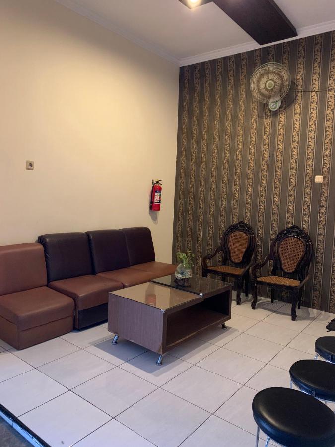 Penginapan Asiera Banyuwangi  Luaran gambar