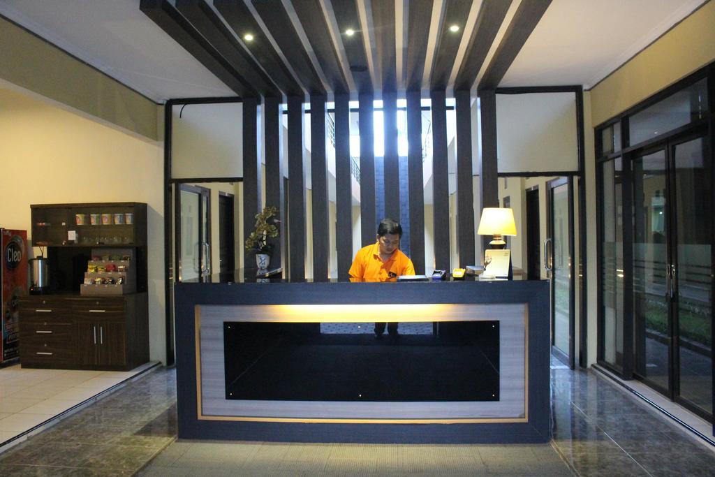 Penginapan Asiera Banyuwangi  Luaran gambar